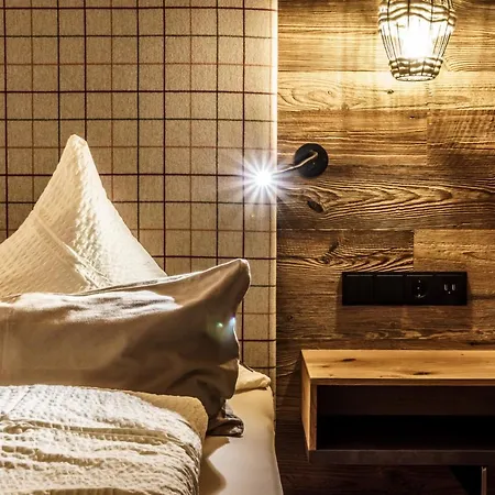 - The Peak Dağ evi *