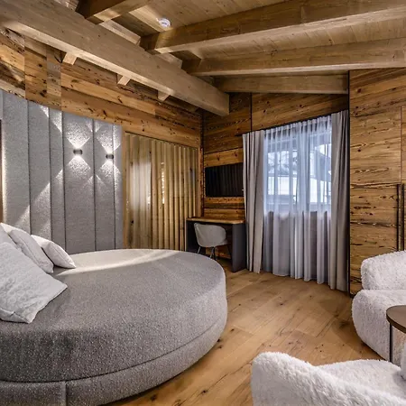The Peak - Mit Outdoor-pool Chalet Sölden