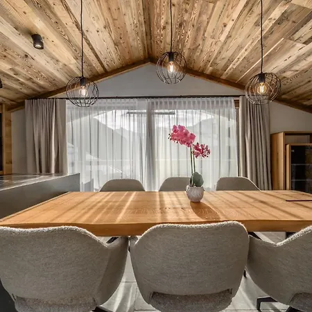 The Peak - Mit Outdoor-pool Chalet *