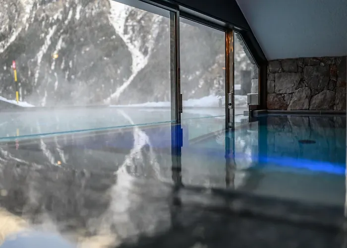 - The Peak Шале *