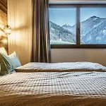 - The Peak Domek alpejski *