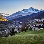 - The Peak Domek alpejski *