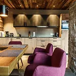 - The Peak Domek alpejski