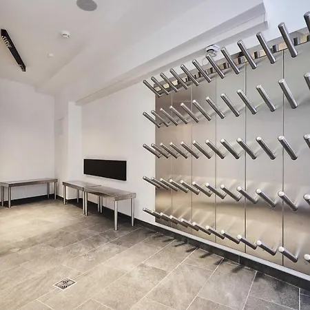 - The Peak سولدن