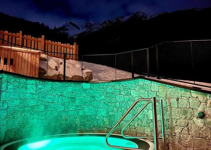 - The Peak Шале Зёльден